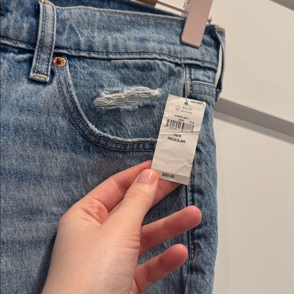 NWT GAP High Rise Cheeky Straight Jeans - Picture 5 of 6